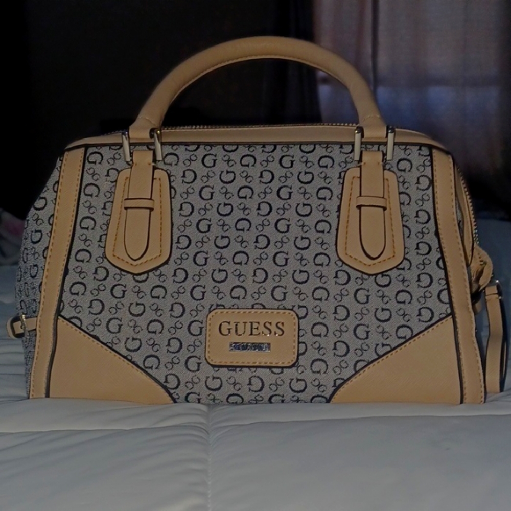 Guess leather purse